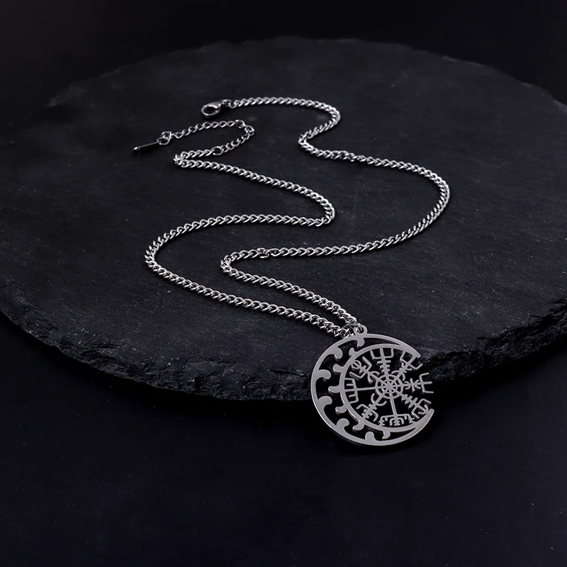 Men's and Women's Fashion Vintage New Rune Pendant Personality Stainless Steel Compass Necklace Banquet Party Accessories
Men's and Women's Fashion Vintage New Rune Pendant Personality Stainless Steel Compass Necklace Banquet Party Accessories