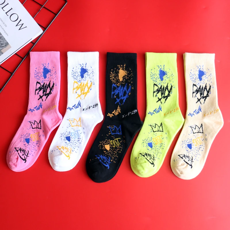 Socks for men and women ins trend European and American street letter graffiti skateboard sports college style cotton socks
Socks for men and women ins trend European and American street letter graffiti skateboard sports college style cotton socks