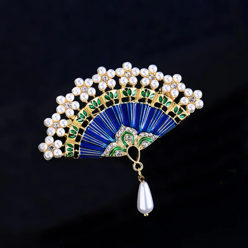 YW GAIRU Fashion Chinese Style Blue Folding Fan Girls Brooch Luxury Stylish Women Pearls Brooches Jewelry School Teacher Gift
YW GAIRU Fashion Chinese Style Blue Folding Fan Girls Brooch Luxury Stylish Women Pearls Brooches Jewelry School Teacher Gift