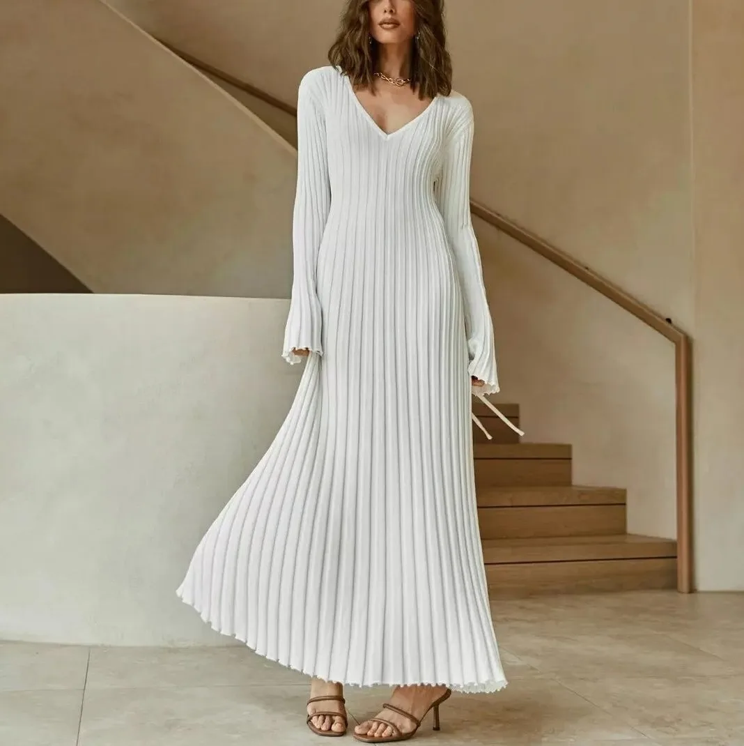 Women Knitted Long Dress Autumn Winter 2023 Elegant Pleated A-line Midi Dresses Female V-neck Casual Ladies Ribbed Maxi Robe
Women Knitted Long Dress Autumn Winter 2023 Elegant Pleated A-line Midi Dresses Female V-neck Casual Ladies Ribbed Maxi Robe