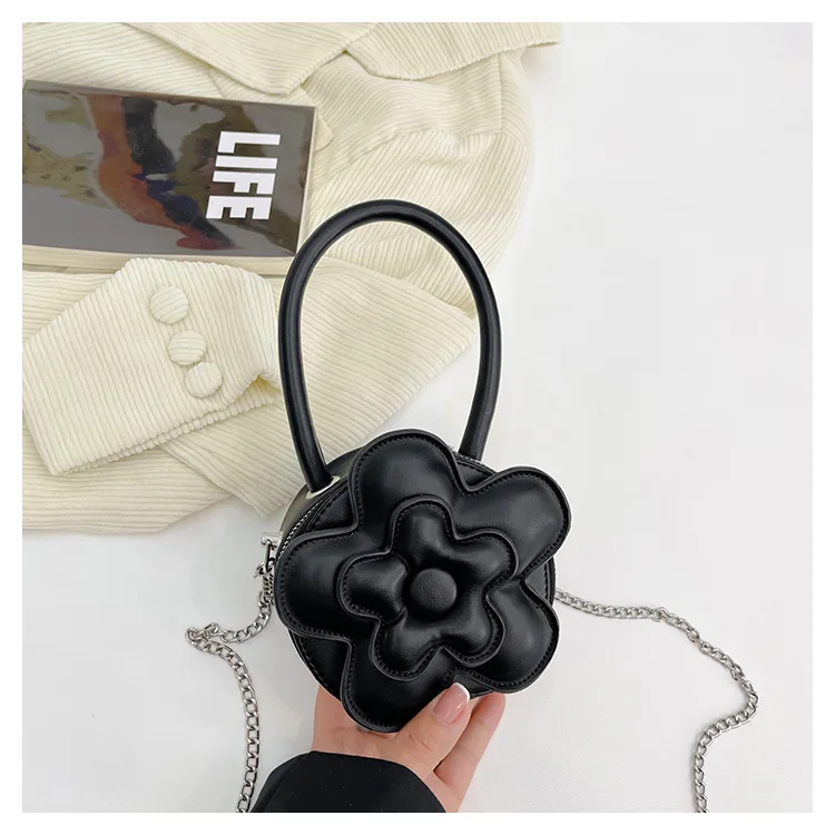 Summer new children's bags fashion princess coins crossbody bag girl bag parent-child accessories small package
Summer new children's bags fashion princess coins crossbody bag girl bag parent-child accessories small package