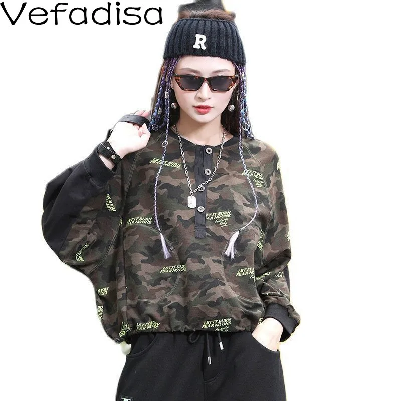 Vefadisa модный Камуфляжный с буквенным принтом тонкий короткий топ для женщин 2022 весна новый круглый вырез рукав летучая мышь свитшот для женщ... 
Vefadisa модный Камуфляжный с буквенным принтом тонкий короткий топ для женщин 2022 весна новый круглый вырез рукав летучая мышь свитшот для женщ...