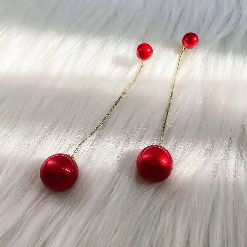 925 silver needle large pearl elegant and generous chain earrings Korean style temperament a two-wear women's earrings
925 silver needle large pearl elegant and generous chain earrings Korean style temperament a two-wear women's earrings