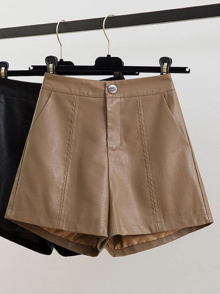 Women PU Leather Wide Leg Shorts Autumn Winter Office Lady Zipper Fashion High Waist Loose Casual Shorts Short Pants T297
Women PU Leather Wide Leg Shorts Autumn Winter Office Lady Zipper Fashion High Waist Loose Casual Shorts Short Pants T297