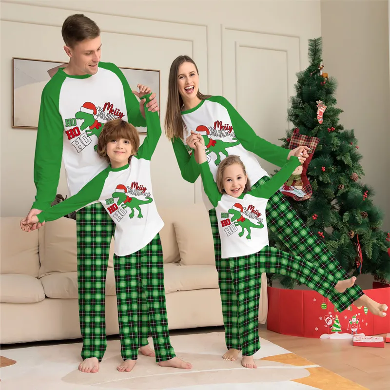 Christmas Green Clothing Family Matching Pajamas Girls Boys Nightgown Clothes for 2-16Y Couples Sleepwear Tshirt+Plaid Pants
Christmas Green Clothing Family Matching Pajamas Girls Boys Nightgown Clothes for 2-16Y Couples Sleepwear Tshirt+Plaid Pants
