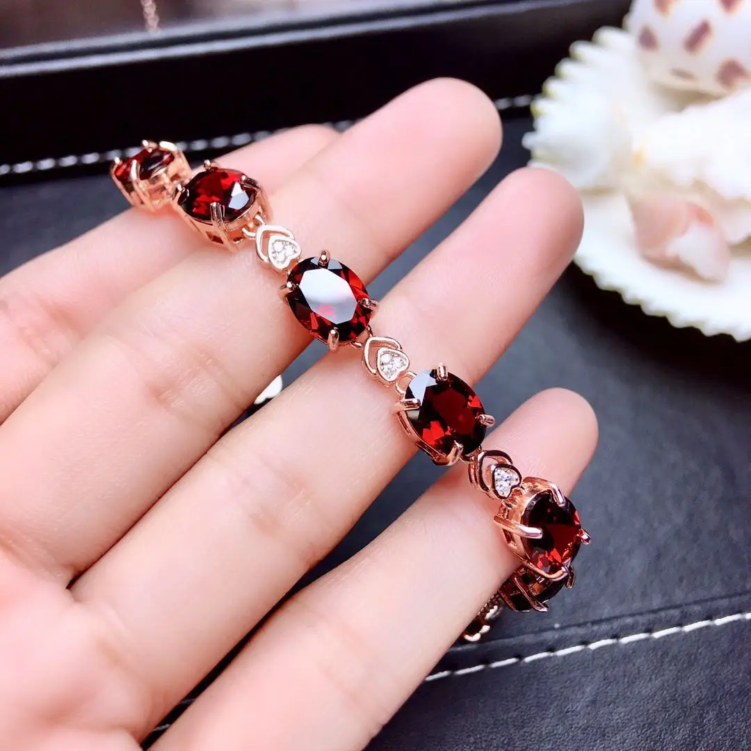 Natural Mozambique Garnet Bracelet Women's Crystal Full Net Fire Good 925 Sterling Silver Plated Mosaic Bracelet
Natural Mozambique Garnet Bracelet Women's Crystal Full Net Fire Good 925 Sterling Silver Plated Mosaic Bracelet