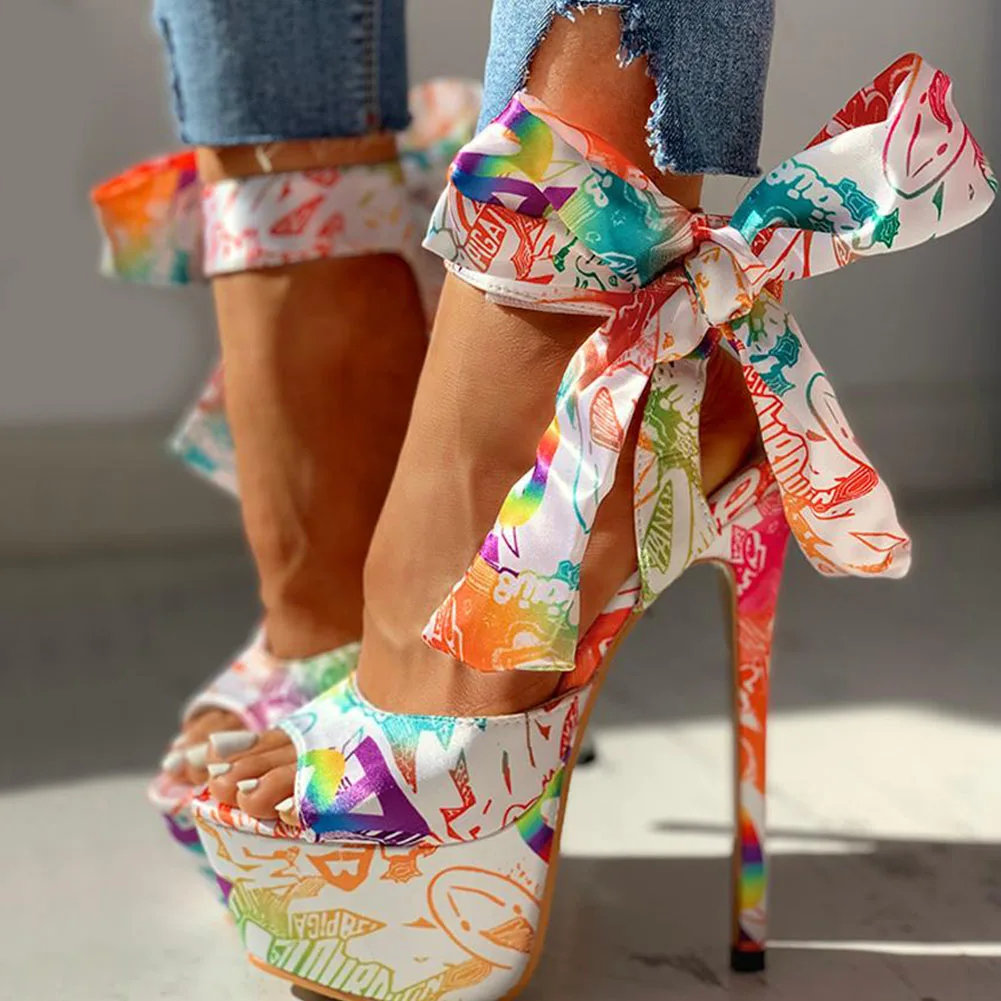 Miaoguan 2021 Sexy Shoes Print Super Thin High Heels Shoes Sandals Women Summer Party Platform Ankle-wrap Woman Sandals Female
Miaoguan 2021 Sexy Shoes Print Super Thin High Heels Shoes Sandals Women Summer Party Platform Ankle-wrap Woman Sandals Female