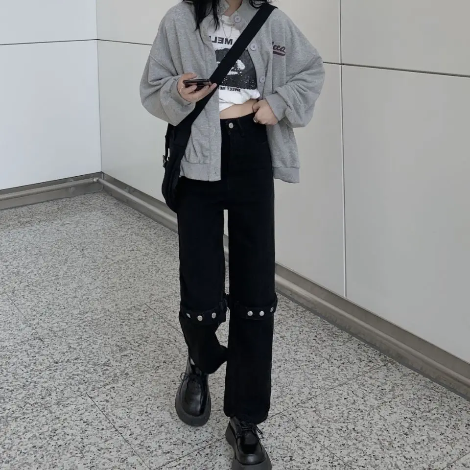 BTFG 2022 Autumn New Casual Fashion Strap Jeans Female Korean Version Ins Commuter Loose Slim Waist Straight Wide Leg Jeans Tide
BTFG 2022 Autumn New Casual Fashion Strap Jeans Female Korean Version Ins Commuter Loose Slim Waist Straight Wide Leg Jeans Tide