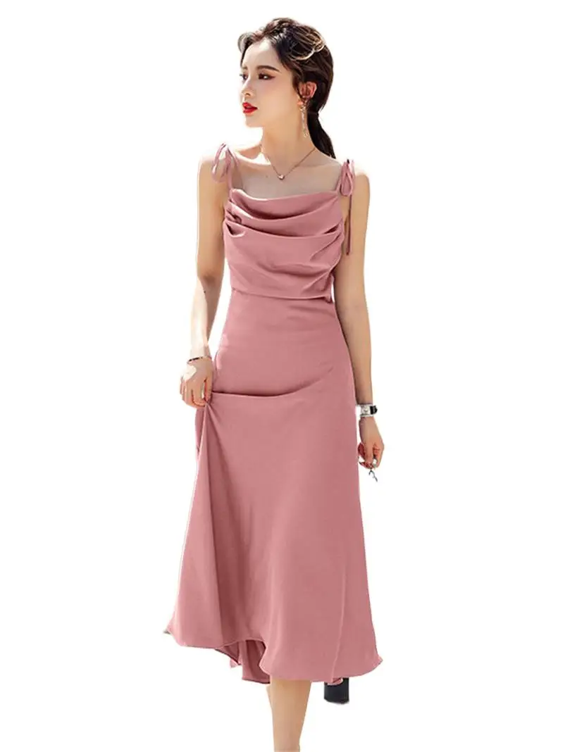 Женское атласное платье на бретельках, длинное платье без рукавов, с открытой спиной и шнуровкой, Пляжное платье, Повседневное платье со складками, лето 2023
Женское атласное платье на бретельках, длинное платье без рукавов, с открытой спиной и шнуровкой, Пляжное платье, Повседневное платье со складками, лето 2023