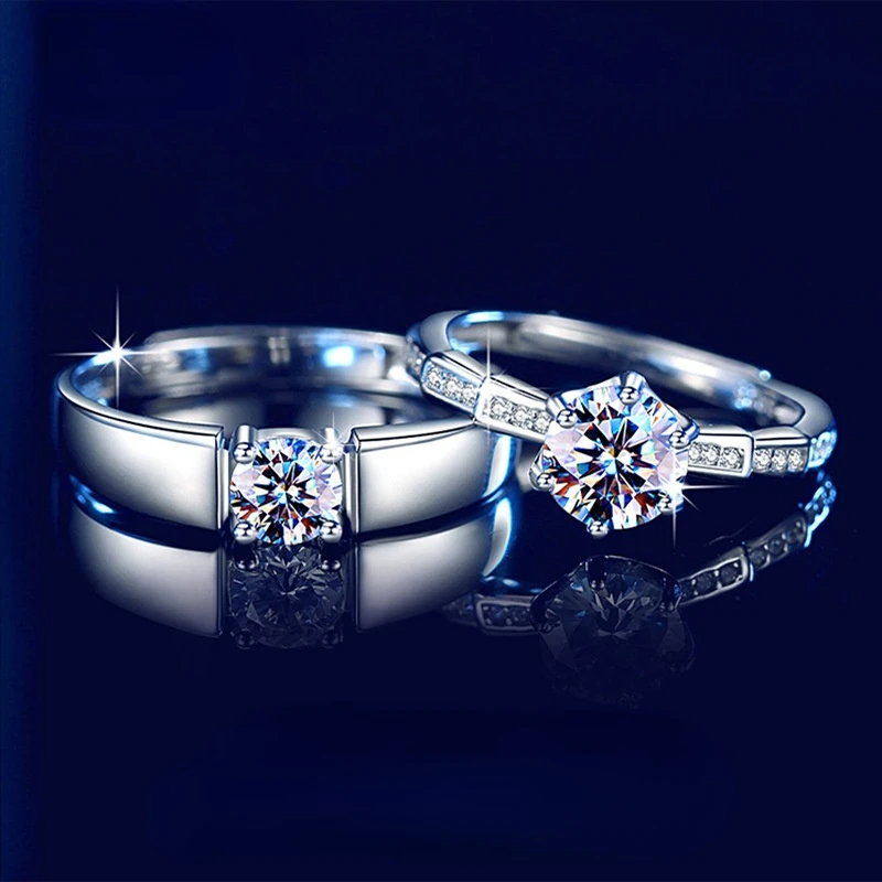 2022 Luxury Couple Wedding Rings Sterling Silver 925 Diamond D Color Moissanite Engagement Ring for Mens Women Jewlery Sets
2022 Luxury Couple Wedding Rings Sterling Silver 925 Diamond D Color Moissanite Engagement Ring for Mens Women Jewlery Sets