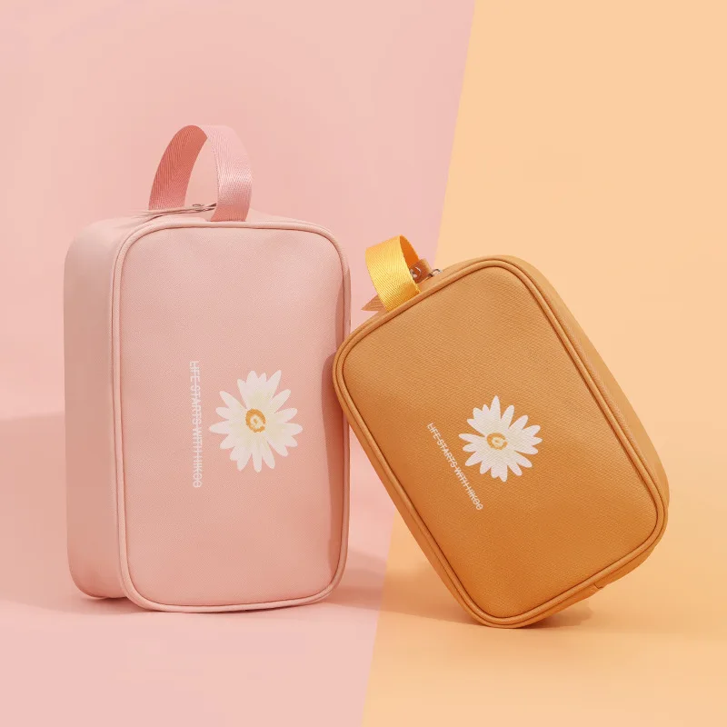 Little Daisy Cosmetic Bag Ins Style Portable Large Capacity Fashion Brand Portable Bag Wash Bag Cosmetics Storage Bag
Little Daisy Cosmetic Bag Ins Style Portable Large Capacity Fashion Brand Portable Bag Wash Bag Cosmetics Storage Bag