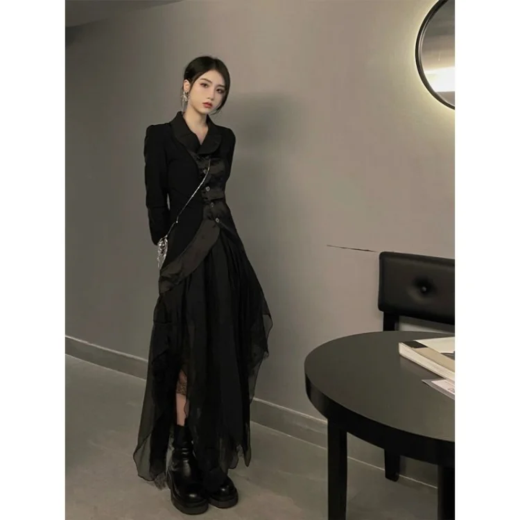 High-quality Suit Female LIrregular Slim Fit Long Sleeve Jacket+Vintage Mid-length Mesh Black Dress Spring New Two Piece Sets
High-quality Suit Female LIrregular Slim Fit Long Sleeve Jacket+Vintage Mid-length Mesh Black Dress Spring New Two Piece Sets