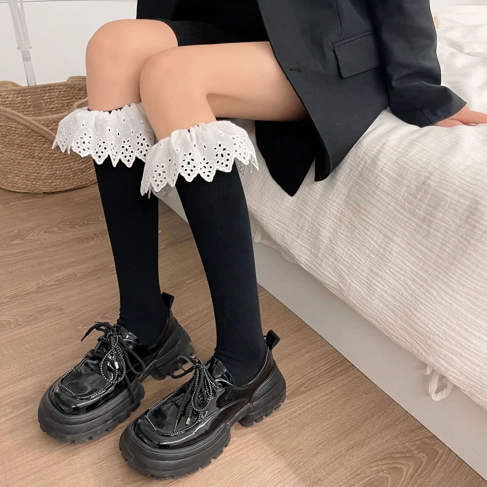 

Solid Color Black White Long Socks Stockings JK Japan Style Lacework Ruffles Socks Women Lolita Sweet Girls Knee Socks Stockings