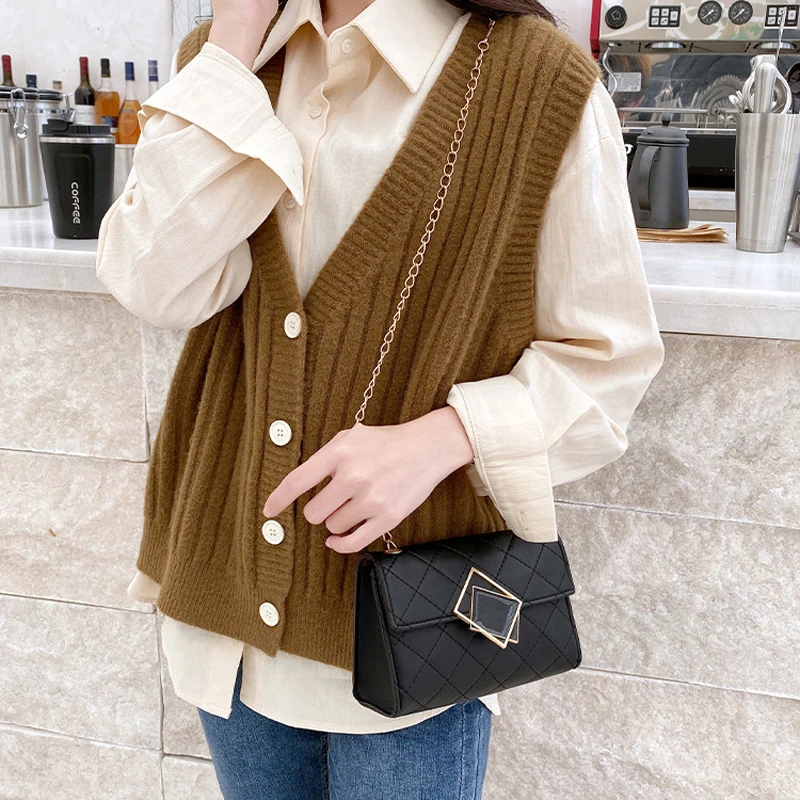 Fashion Solid Color Shoulder Crossbody Bag for Women 2022 New Luxury Leather Female Designer Casual Concise Chest Bag Waist Bag
Fashion Solid Color Shoulder Crossbody Bag for Women 2022 New Luxury Leather Female Designer Casual Concise Chest Bag Waist Bag