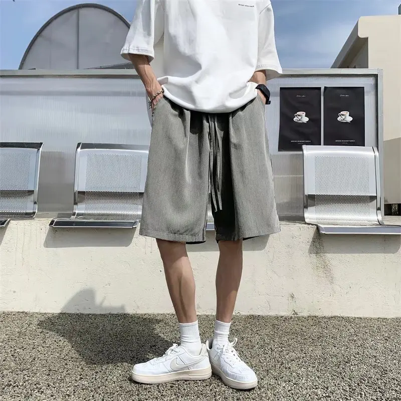 Summer tide brand ins casual shorts men's Hong Kong style new sports loose straight basketball five-point pants trend pants
Summer tide brand ins casual shorts men's Hong Kong style new sports loose straight basketball five-point pants trend pants