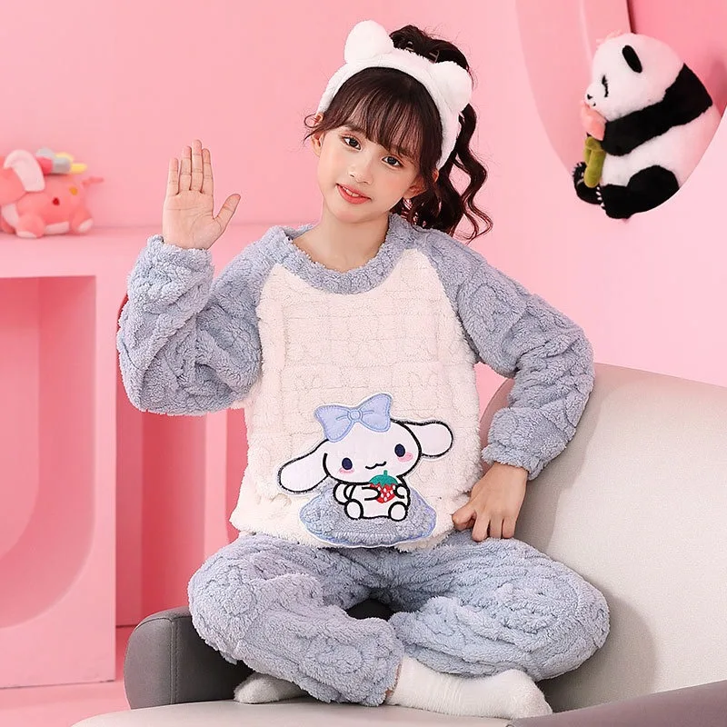 Sanrio Kuromi Cinnamoroll Autumn and Winter Children's Pajamas Set Thickened Jacquard Velvet Home Clothes for Boys and Girls
Sanrio Kuromi Cinnamoroll Autumn and Winter Children's Pajamas Set Thickened Jacquard Velvet Home Clothes for Boys and Girls