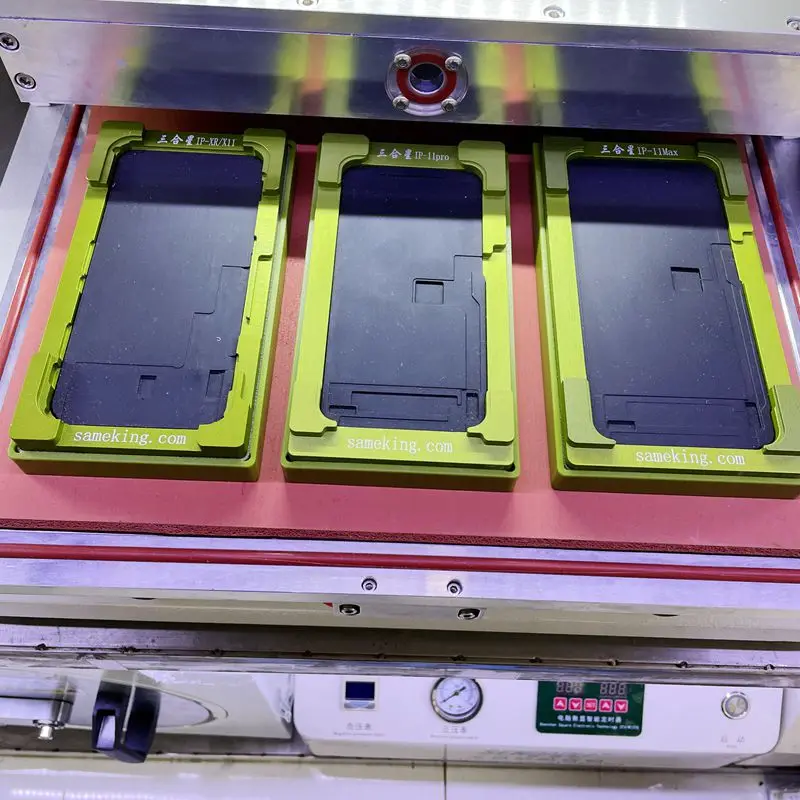 2 in 1 Universal Laminating And Position Mold For iPhone X 13 11 12 pro max OCA Glass LCD Screen Alignment Location Rubber Mould
2 in 1 Universal Laminating And Position Mold For iPhone X 13 11 12 pro max OCA Glass LCD Screen Alignment Location Rubber Mould