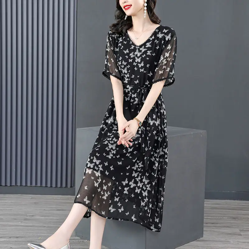 New Casual Fashion Summer 2023 Women Vintage Elegant Short Sleeve Vestidos Female Print Floral Plus Size V-Neck Dresses Q119
New Casual Fashion Summer 2023 Women Vintage Elegant Short Sleeve Vestidos Female Print Floral Plus Size V-Neck Dresses Q119