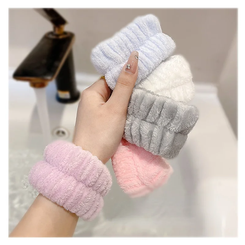 Reusable Wrist Washband Soft Microfiber Towel Wristbands for Washing Face Women Girl Yoga Running Sport Wrist Sweatband Hairband 
Reusable Wrist Washband Soft Microfiber Towel Wristbands for Washing Face Women Girl Yoga Running Sport Wrist Sweatband Hairband