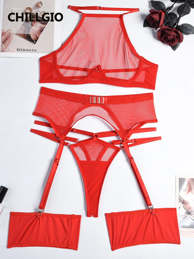 Комплект женского нижнего белья из прозрачного сетчатого бюстгальтера и трусиков
Комплект женского нижнего белья из прозрачного сетчатого бюстгальтера и трусиков