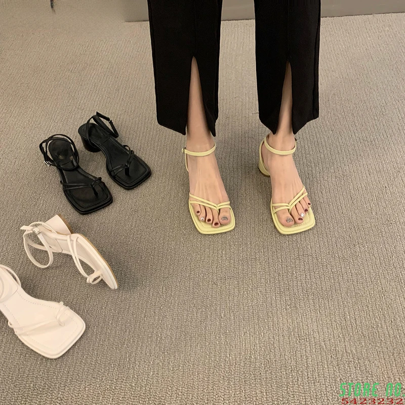 2022 Summer Clip Toe Women Sandal Fashion Woman Narrow Band Thick Heel Casual Ladies Outdoor Gladiator Sandalias Pumps
2022 Summer Clip Toe Women Sandal Fashion Woman Narrow Band Thick Heel Casual Ladies Outdoor Gladiator Sandalias Pumps