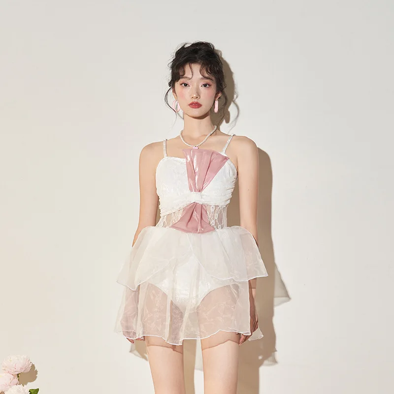 Korean Style 2023 New One-Piece Swimsuit Princess Pettiskirt Swimsuit Swimwear Women 20223 maillot de bain bathing suit
Korean Style 2023 New One-Piece Swimsuit Princess Pettiskirt Swimsuit Swimwear Women 20223 maillot de bain bathing suit
