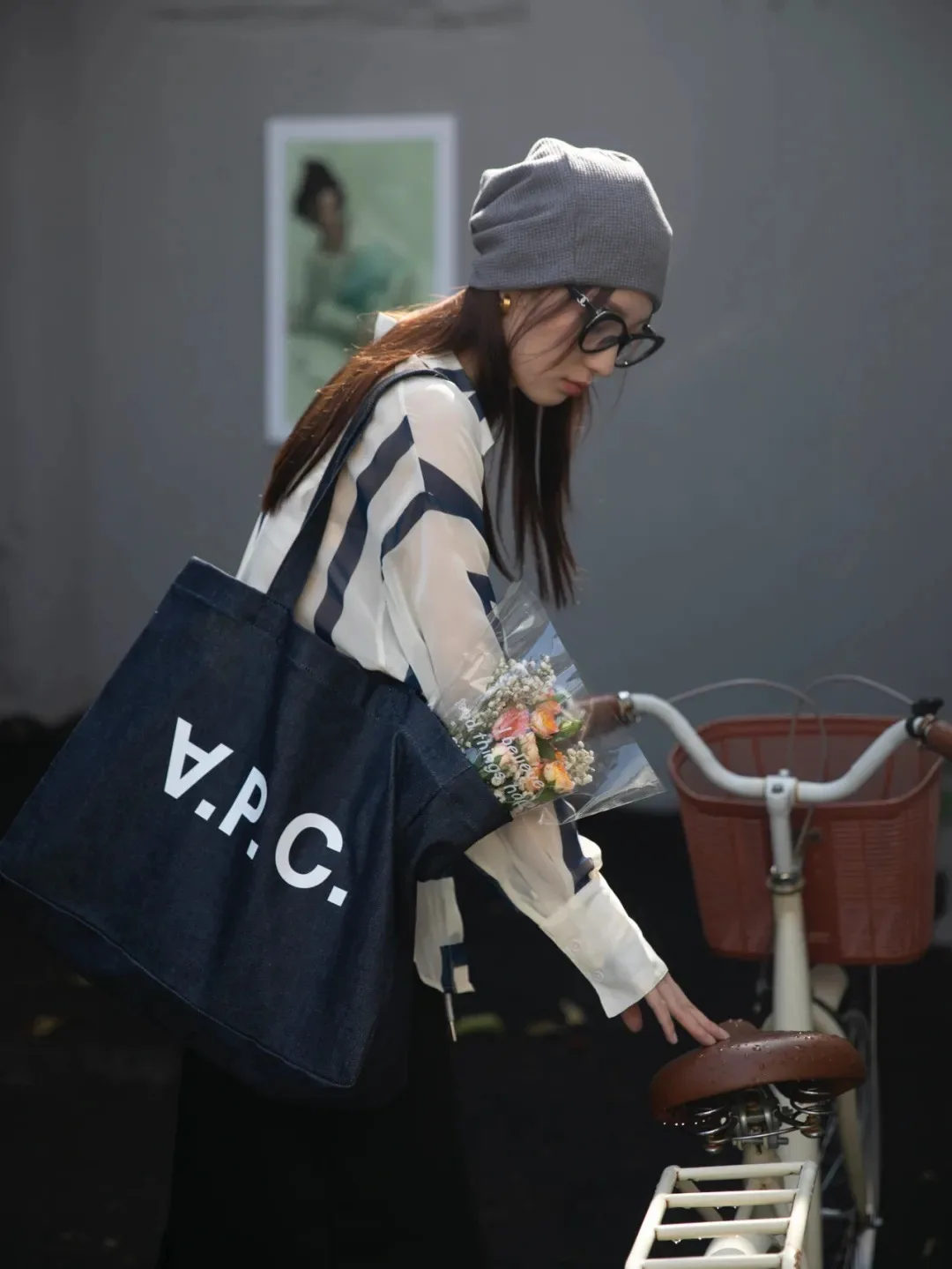 Autumn and Winter New France Paris Canvas Bag Large Capacity One-shoulder Handbag Travel Bag
Autumn and Winter New France Paris Canvas Bag Large Capacity One-shoulder Handbag Travel Bag