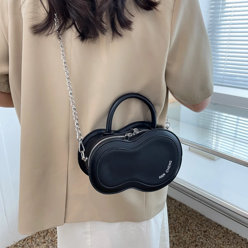 New Women's Bag Summer Trend Texture Chain Messenger Bag High Quality Luxury Design Large Capacity Travel Zipper Handbag Black
New Women's Bag Summer Trend Texture Chain Messenger Bag High Quality Luxury Design Large Capacity Travel Zipper Handbag Black