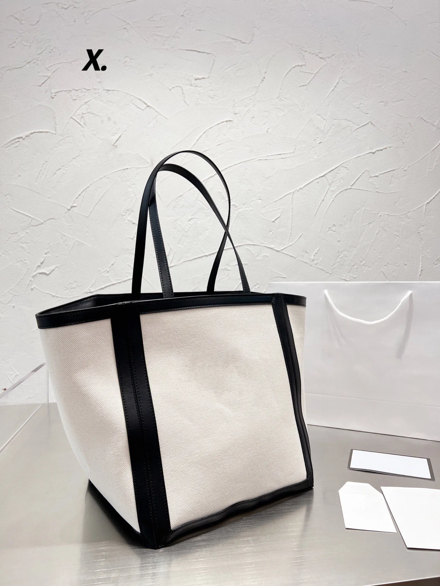 Original cloth high quality striped canvas shopping bag large capacity Handbag Tote Bag Single Shoulder Beach Women's bag
Original cloth high quality striped canvas shopping bag large capacity Handbag Tote Bag Single Shoulder Beach Women's bag