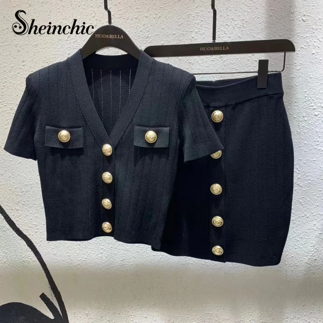 Elegant Office Lady Two Piece Set 2022 Summer Luxury Buttons V-neck Knitted Top+mini Skirts Sets Women Outfits
Elegant Office Lady Two Piece Set 2022 Summer Luxury Buttons V-neck Knitted Top+mini Skirts Sets Women Outfits