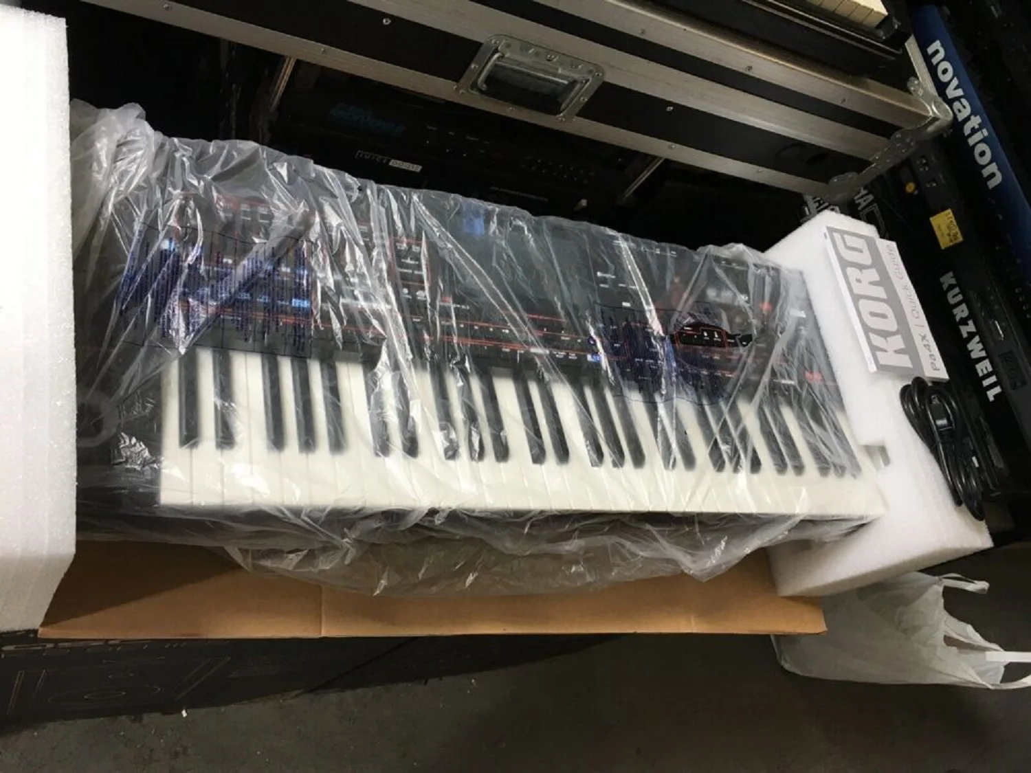 Summer discount of 50% HOT SALES FOR Korg PA4X 61 Key keyboard PA4X61 Workstation Arranger
Summer discount of 50% HOT SALES FOR Korg PA4X 61 Key keyboard PA4X61 Workstation Arranger