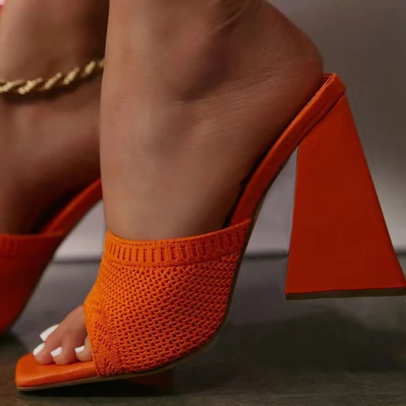

Новинка 2023, летние тапочки на толстом треугольном каблуке, женская сексуальная Классическая обувь с квадратным носком, вязаные туфли-лодочки на высоком каблуке