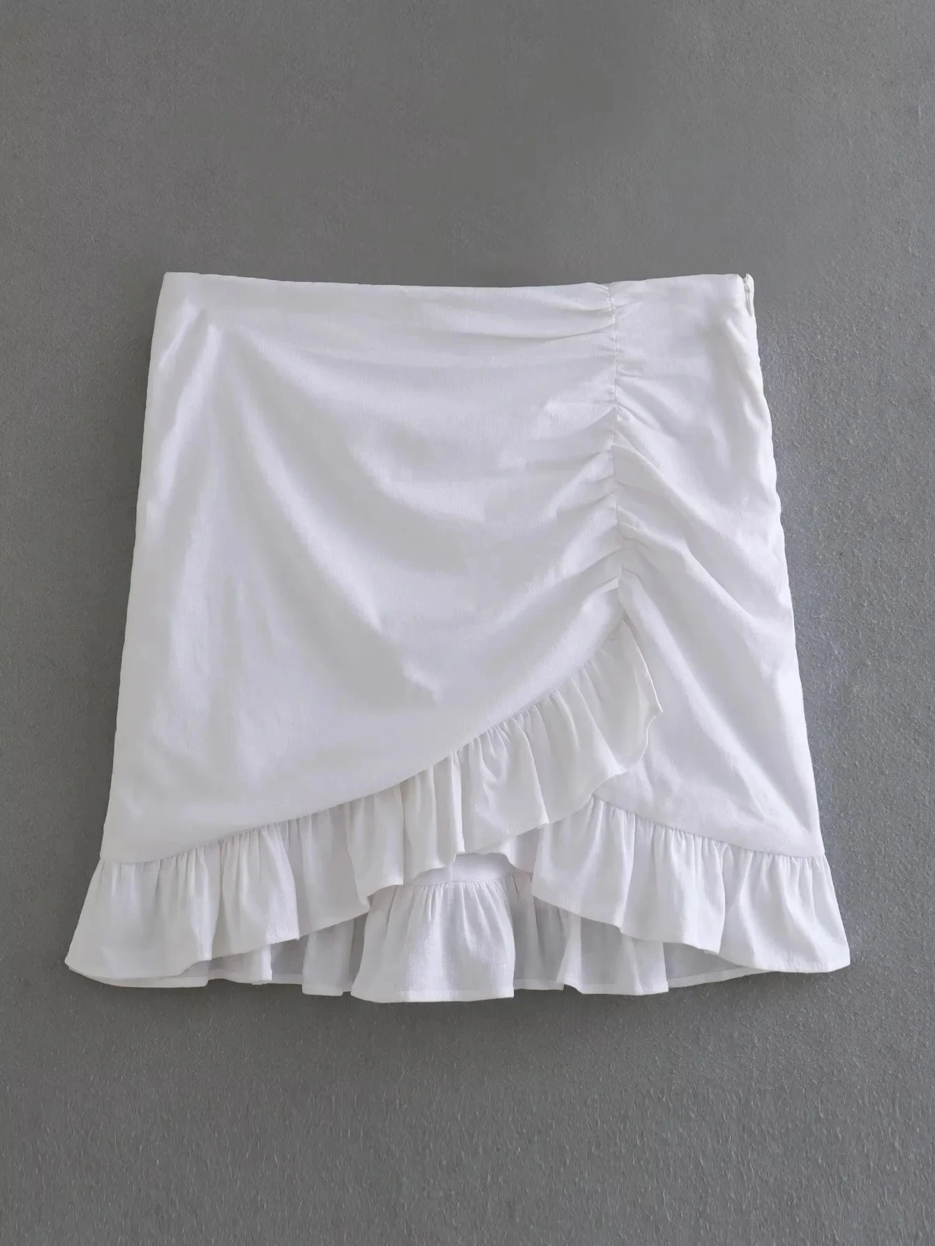 MEIMY 2023 NEW Summer Women Solid Color Button Zipper Pockets Decoration Vintage Streewear Sweet Skirts
MEIMY 2023 NEW Summer Women Solid Color Button Zipper Pockets Decoration Vintage Streewear Sweet Skirts