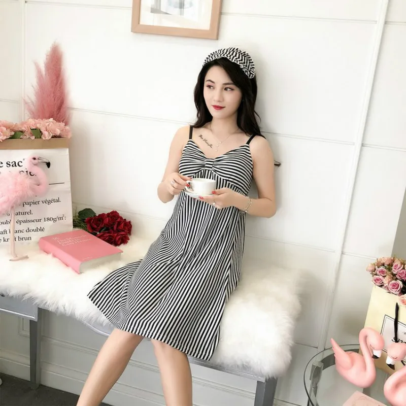 Summer Nightdress Sleeveless Sexy Suspender Ladies Nightdress Womens Nightgown Sexy Sleepwear Women Sleepwear Sleep Tops
Summer Nightdress Sleeveless Sexy Suspender Ladies Nightdress Womens Nightgown Sexy Sleepwear Women Sleepwear Sleep Tops