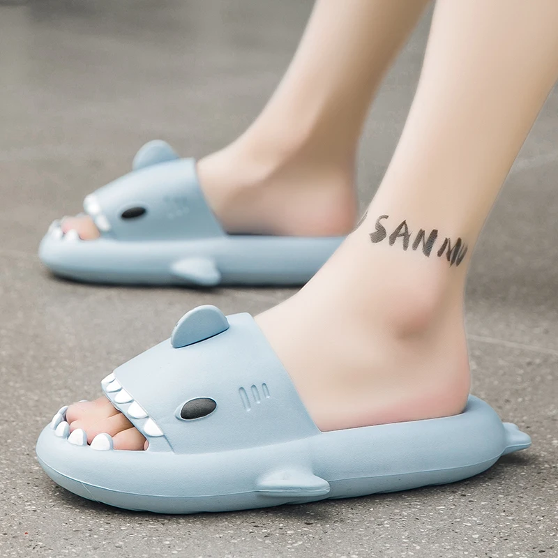 Men's Ladies Shark Slippers 2022 Summer Outdoor Anti-Slip Couple Cool Beach Shoes Indoor Bathroom Sandals Home Funny Slippers
Men's Ladies Shark Slippers 2022 Summer Outdoor Anti-Slip Couple Cool Beach Shoes Indoor Bathroom Sandals Home Funny Slippers