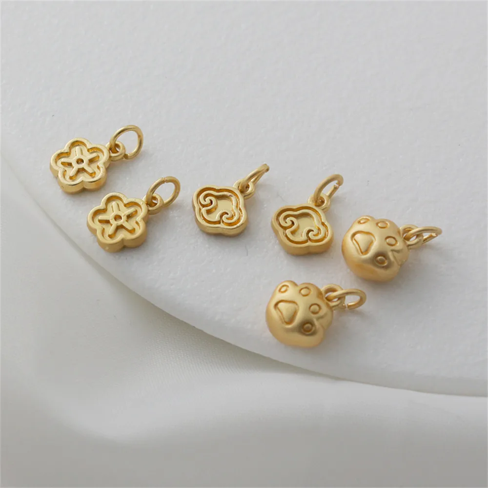 Antique gold pendant matte gold color preserving flowers cloud shell cat claw bracelet necklace earrings pendant diy jewelry
Antique gold pendant matte gold color preserving flowers cloud shell cat claw bracelet necklace earrings pendant diy jewelry