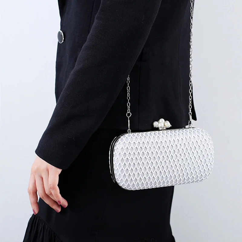 Women's Evening Clutch Bag Wedding Party Banquet Clutch Luxury Delicate Pearl Flower Lock Handbags Sac Mariage Femme Soiree
Women's Evening Clutch Bag Wedding Party Banquet Clutch Luxury Delicate Pearl Flower Lock Handbags Sac Mariage Femme Soiree