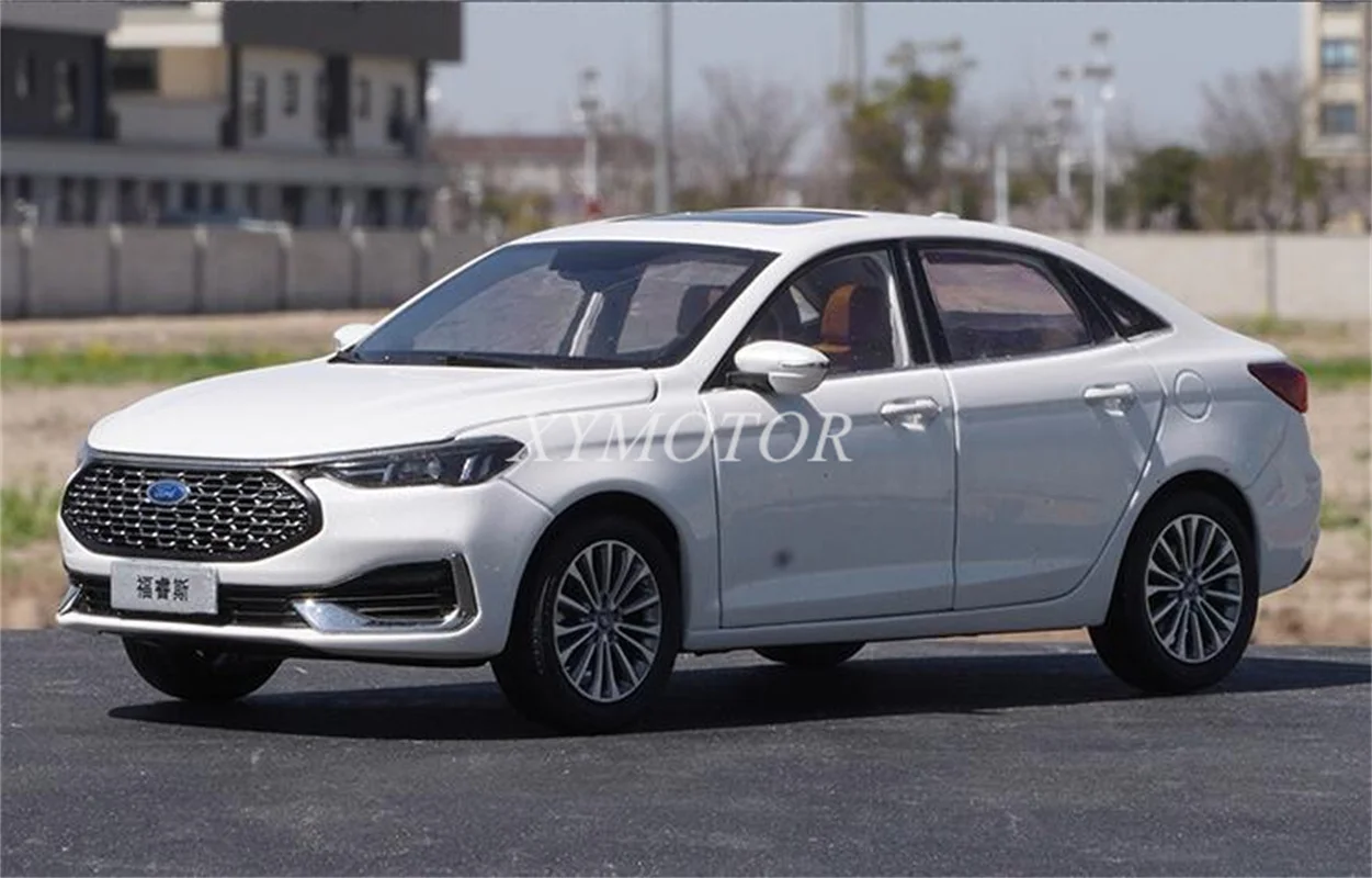Коллекционные модели автомобилей Ford ESCORT 1/18, коллекционные игрушки, подарки, хобби дисплей, украшение, белый цвет, 2022
Коллекционные модели автомобилей Ford ESCORT 1/18, коллекционные игрушки, подарки, хобби дисплей, украшение, белый цвет, 2022