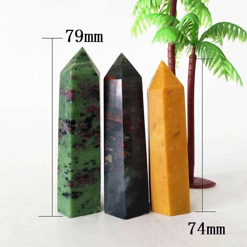 Natural topaz, red and green treasure, dragon blood stone home decoration feng shui pieces 
Natural topaz, red and green treasure, dragon blood stone home decoration feng shui pieces