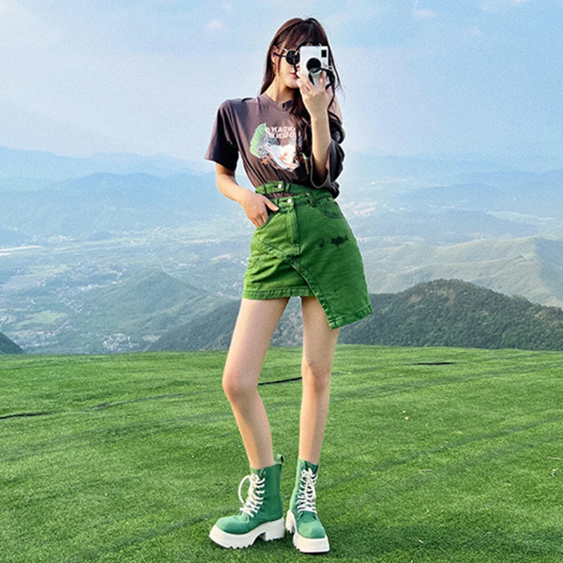 Summer Vintage Design Green Jeans Skirt For Women Asymmetric Fairy Grunge Gothic Y2K Harajuku Female Streetwear Sexy Mini Skirts
Summer Vintage Design Green Jeans Skirt For Women Asymmetric Fairy Grunge Gothic Y2K Harajuku Female Streetwear Sexy Mini Skirts