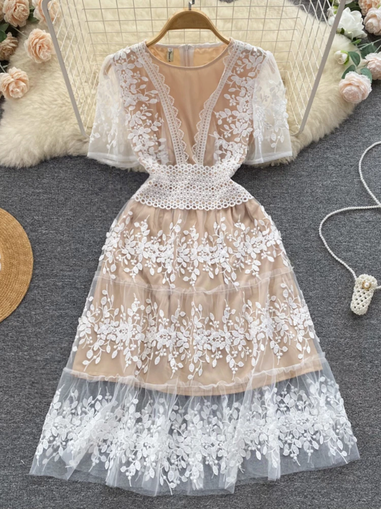 Aibeautyer New Casual Summer Floral Print Slim Short Lady Dress A Line O Neck Chiffon Pullover Mid-Calf Women Dresses 
Aibeautyer New Casual Summer Floral Print Slim Short Lady Dress A Line O Neck Chiffon Pullover Mid-Calf Women Dresses