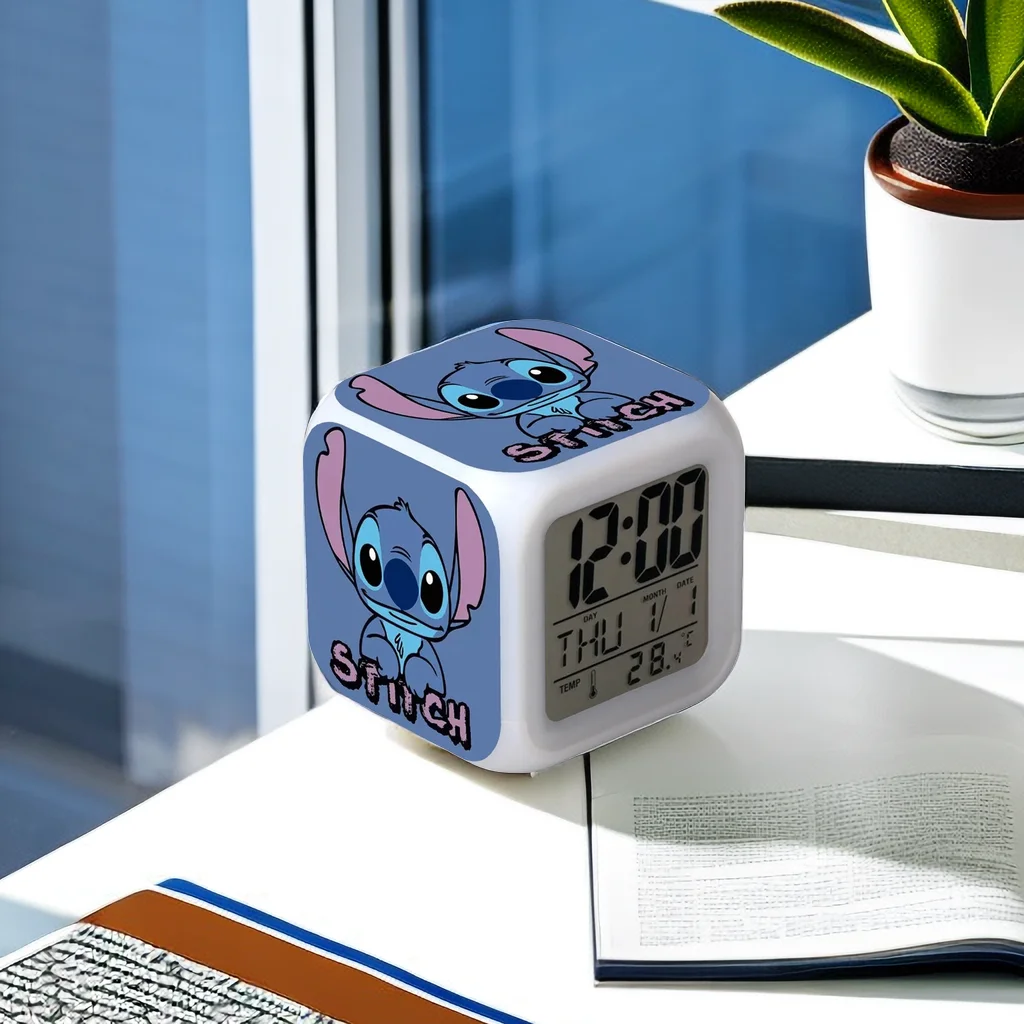 СВЕТОДИОДНЫЕ светящиеся Будильник Disney Stitch для детской спальни, украшение для стола с изменением цвета, подарок на день рождения и Рождество, 7 цветов
СВЕТОДИОДНЫЕ светящиеся Будильник Disney Stitch для детской спальни, украшение для стола с изменением цвета, подарок на день рождения и Рождество, 7 цветов