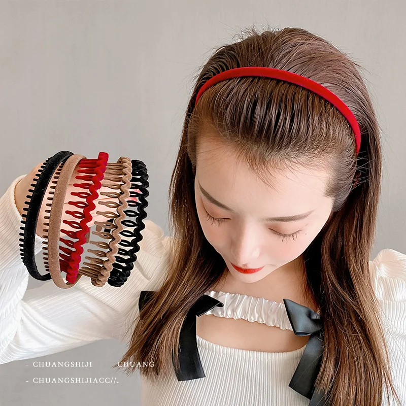 2022 New Simple Headdress Solid Color Flocking Hair Comb Hairbands Headband Hair Hoop Bezel With Teeth Hair Accessories
2022 New Simple Headdress Solid Color Flocking Hair Comb Hairbands Headband Hair Hoop Bezel With Teeth Hair Accessories