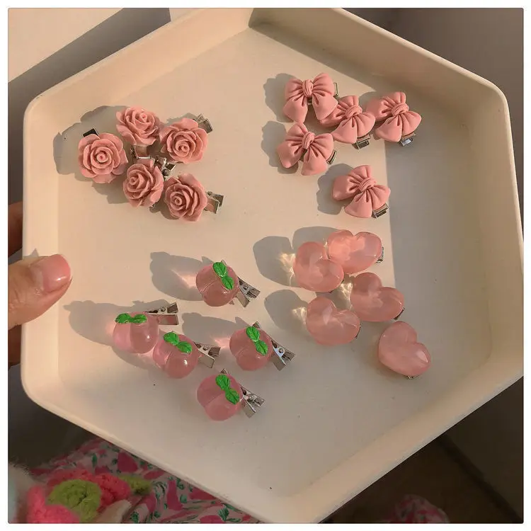 Spring Fresh and Cute Peach Hairpin ins Cute and Sweet Bow Tie Girl Side Clip Rose Blossom Clip
Spring Fresh and Cute Peach Hairpin ins Cute and Sweet Bow Tie Girl Side Clip Rose Blossom Clip