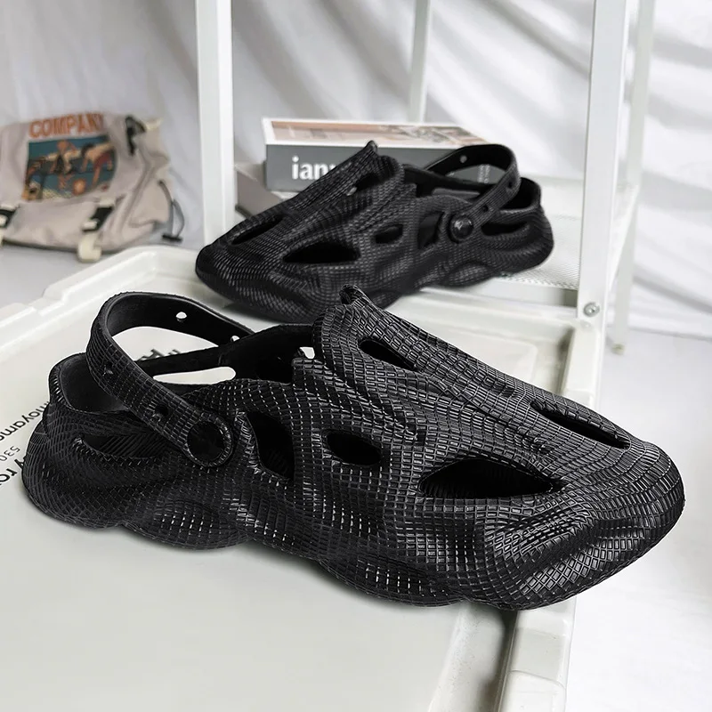 2022 New Men Sandals Summer Flip Flops Slippers Men Outdoor Beach Casual Shoes Male Sandals Water Shoes Sandalia Masculina 
2022 New Men Sandals Summer Flip Flops Slippers Men Outdoor Beach Casual Shoes Male Sandals Water Shoes Sandalia Masculina