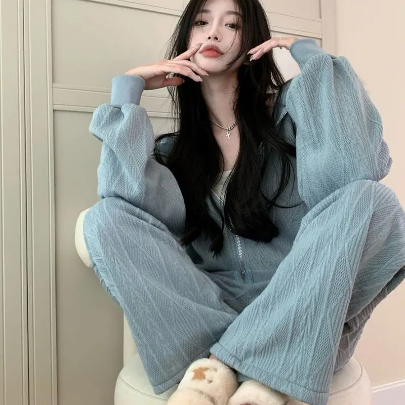 Female Leisure Wide-legged Pants Suit New Autumn Korean Style Fashion Hooded Sweater Loose Two-piece Sets Women Outfits E425
Female Leisure Wide-legged Pants Suit New Autumn Korean Style Fashion Hooded Sweater Loose Two-piece Sets Women Outfits E425