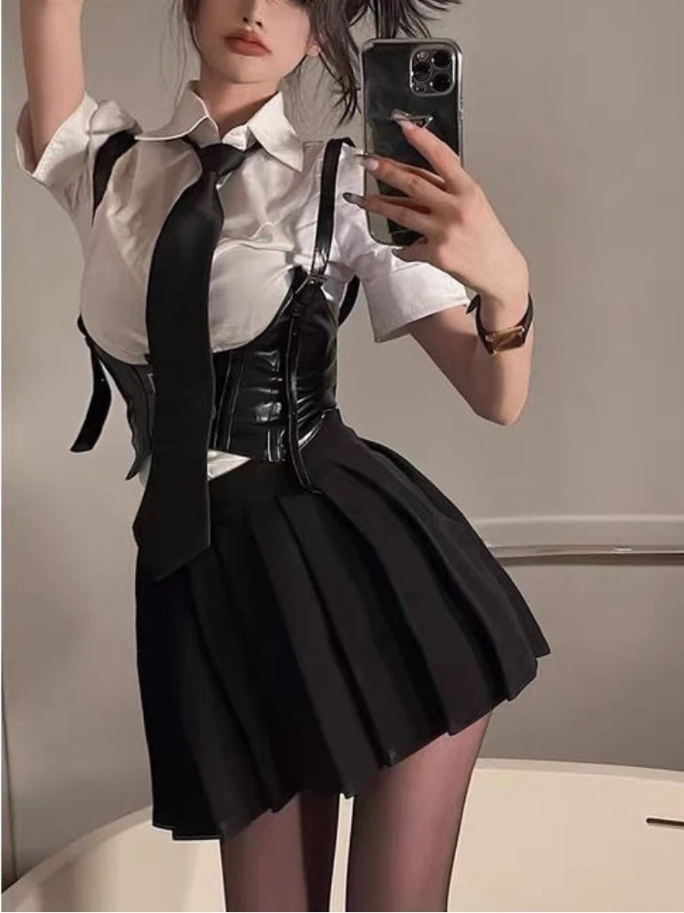 Retro Y2k Gothic 3 Piece Dress Set Even Party Women 2023 Summer Fashion Suits Chic White Blouse + Black Skirts + Elegant Vest
Retro Y2k Gothic 3 Piece Dress Set Even Party Women 2023 Summer Fashion Suits Chic White Blouse + Black Skirts + Elegant Vest
