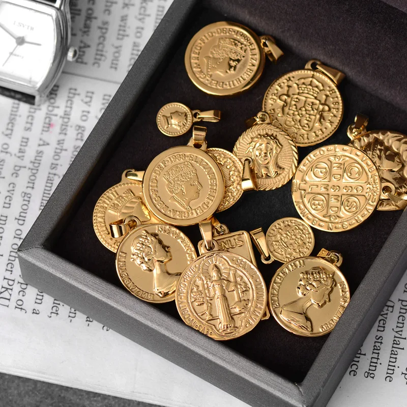 Roman Portraits, Gold Coins, Ears Of Wheat, Elizabeth Round, Necklace, Single Pendant, Titanium Steel, Plated With 18k Go
Roman Portraits, Gold Coins, Ears Of Wheat, Elizabeth Round, Necklace, Single Pendant, Titanium Steel, Plated With 18k Go