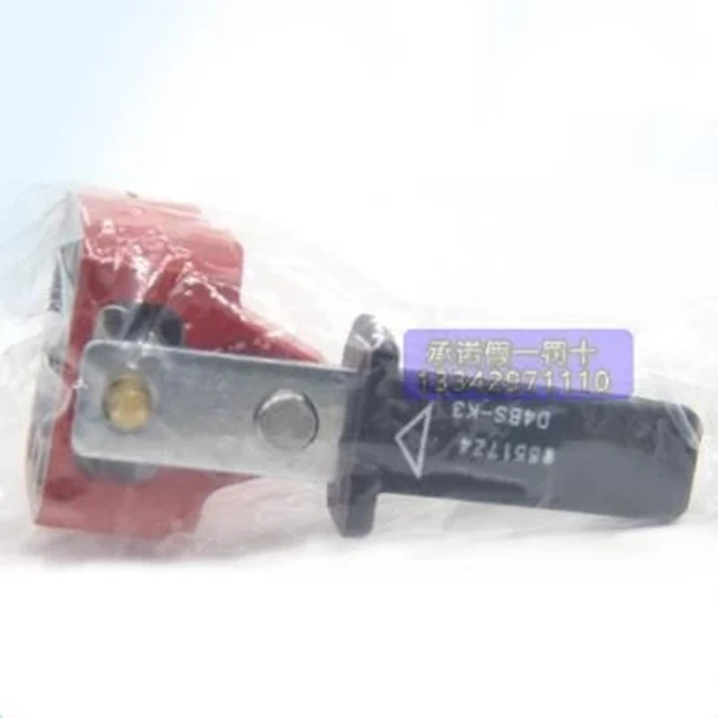 New original packaging D4BS-K3 1 year warranty {No.11warehouse spot} Immediately sent
New original packaging D4BS-K3 1 year warranty {No.11warehouse spot} Immediately sent