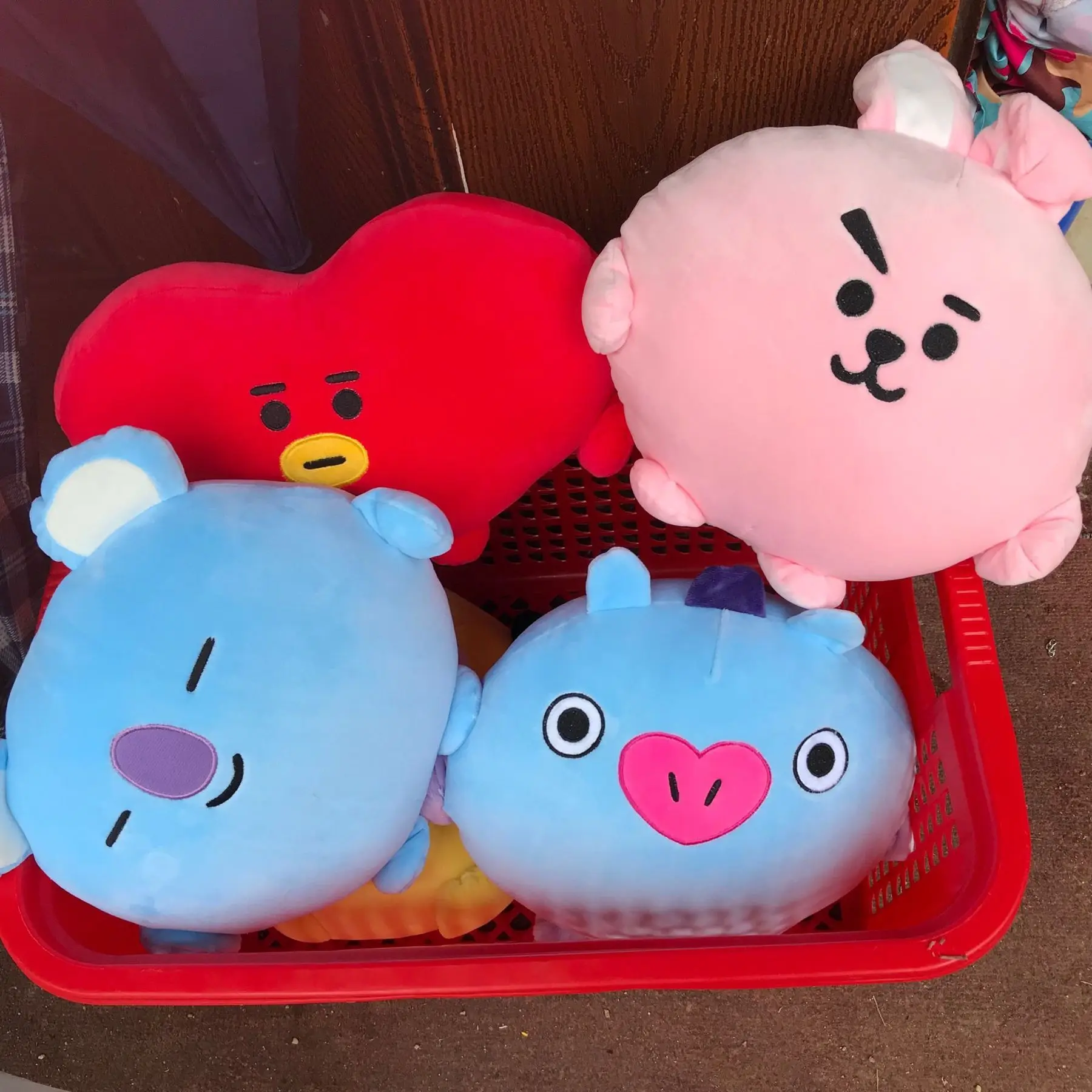KPOP Boys Group Kawaii New Pillow Doll Cushion Cartoon Plush Doll Children's Birthday Gift Cookies Lamb JIMIN SUGA JIN JK RM V
KPOP Boys Group Kawaii New Pillow Doll Cushion Cartoon Plush Doll Children's Birthday Gift Cookies Lamb JIMIN SUGA JIN JK RM V